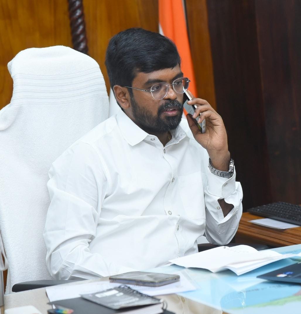 నిర్ణీత గడువులోగా పింఛన్ల దరఖాస్తుల పరిశీలన పూర్తి చేయాలి: కృష్ణా జిల్లా కలెక్టర్ డీకే బాలాజీ
