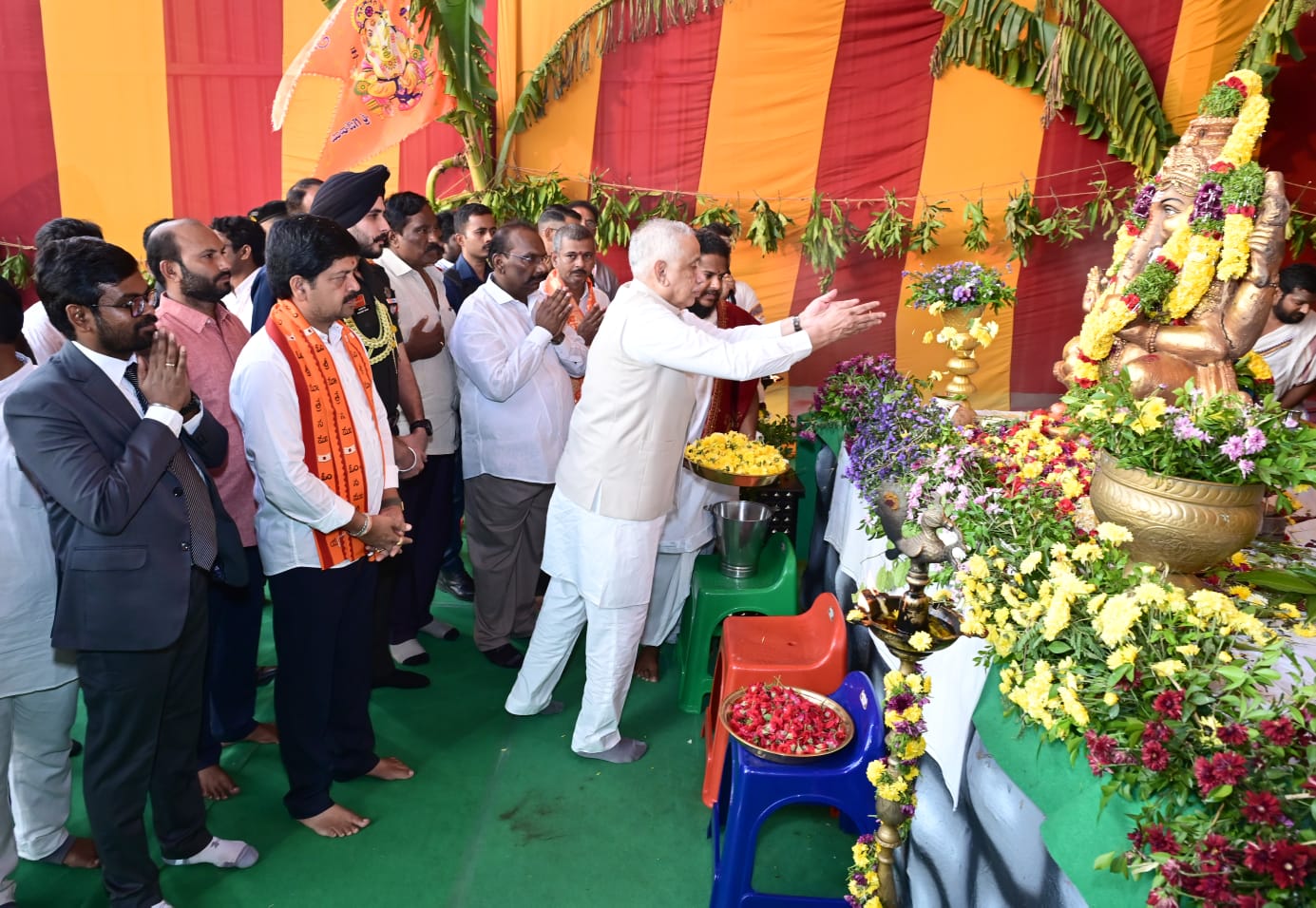 మంగినపూడి సాగర తీరంలో విజయగణపతిని దర్శించుకున్న గవర్నర్ ఎస్. అబ్దుల్ నజీర్