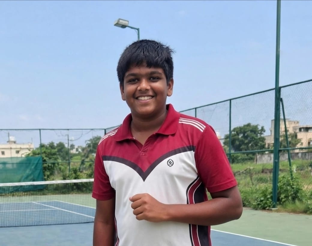టెన్నిస్ పోటీల్లో శ్రీ చైతన్య పాఠశాల విద్యార్థి రాష్ట్ర స్థాయికి ఎంపిక