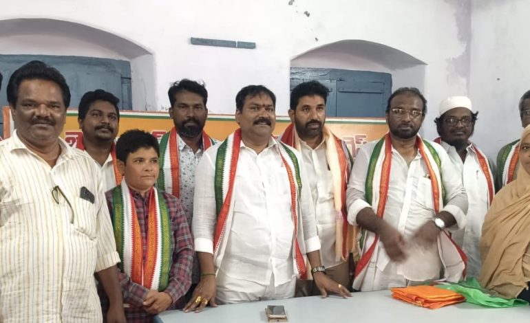 కాంగ్రెస్‌లో చేరిన జనసేన నాయకులకు మచిలీపట్నంలో ఘన సత్కారం