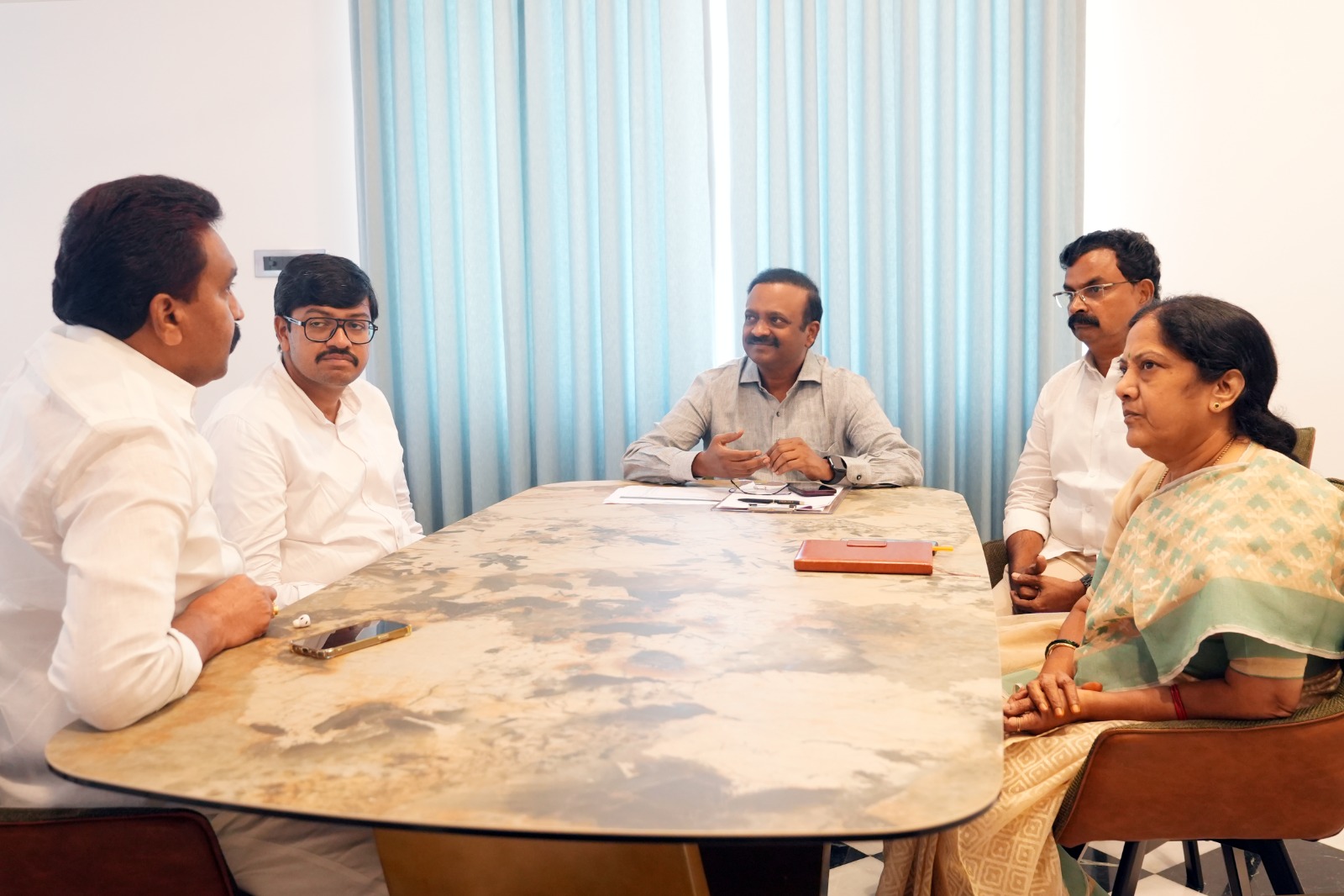 స్థానిక సంస్థల ఎన్నికలపై ఎంపీ బాలశౌరి సమీక్ష
