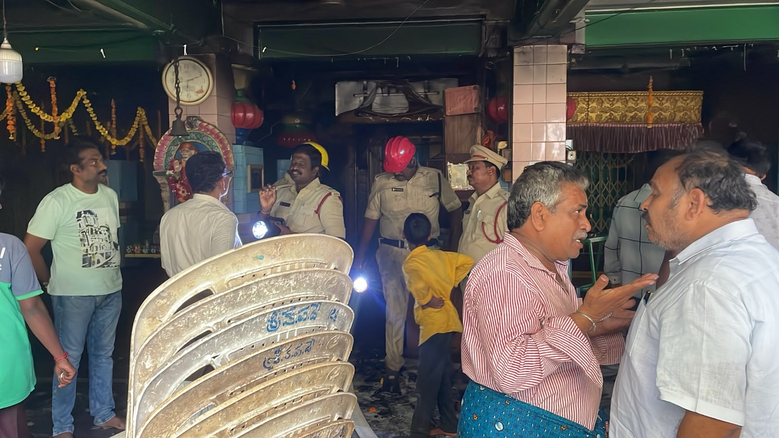 కనకాపరమేశ్వరి దేవాలయంలో అగ్ని ప్రమాదం – అప్రమత్తమైన సిబ్బంది